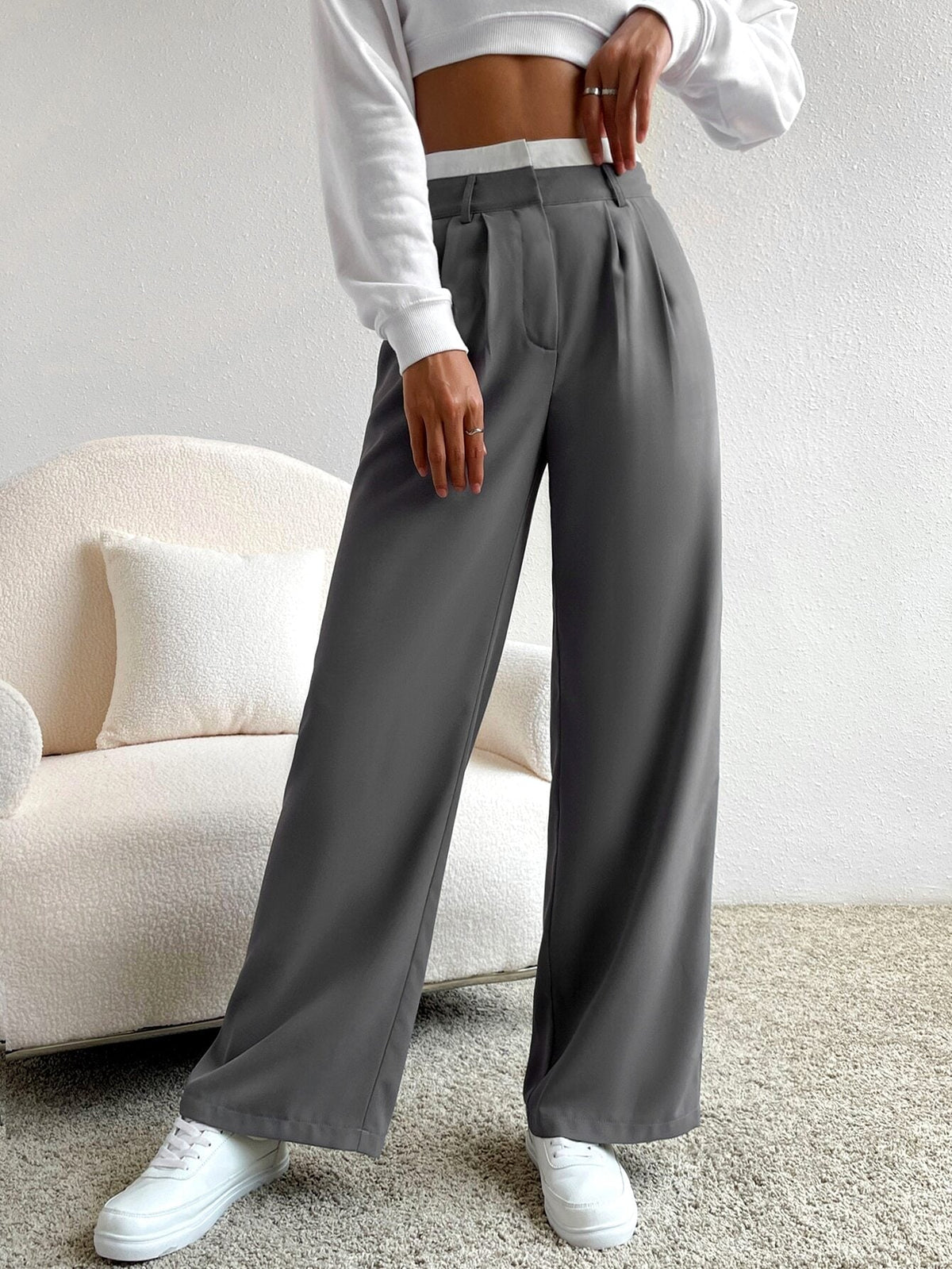 Calça Feminina Pantalona Cinza com Branco