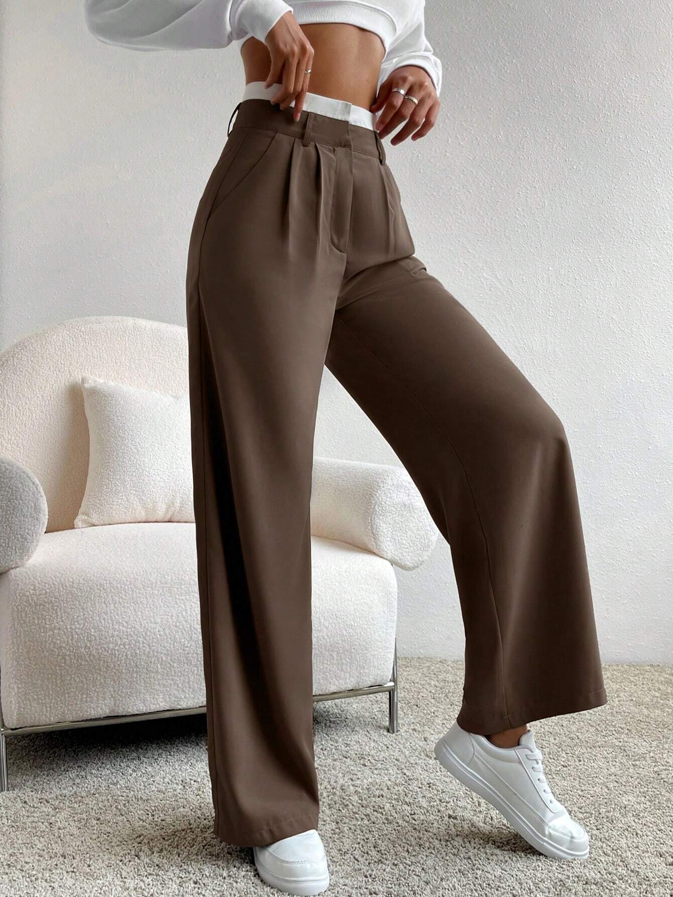 Calça Feminina Pantalona Marrom com Branco