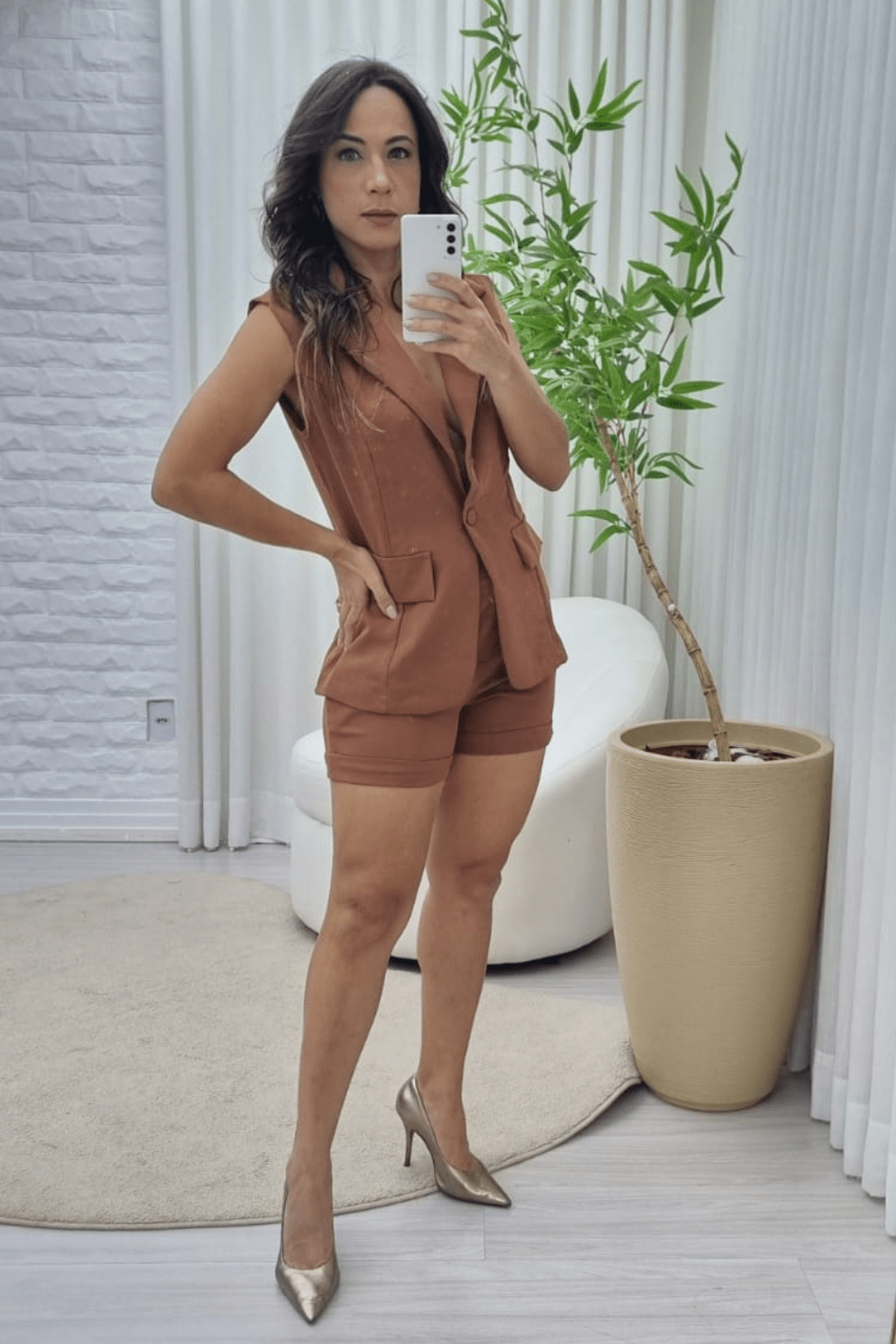 Conjunto Alice Short e Blazer em Alfaiataria Marrom