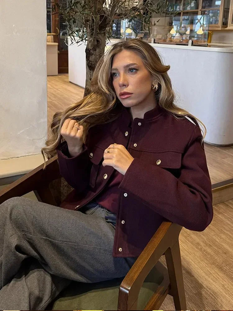Jaqueta Feminina Bolsos Recortados Botões Frontais Elize
