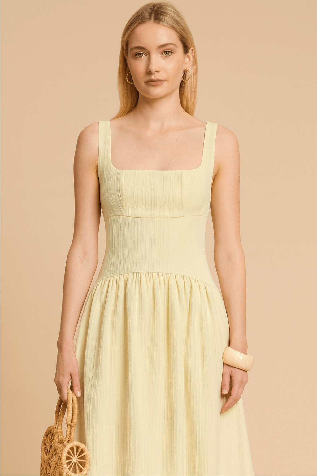 Vestido Vivi Decote Quadrado Plissado Sem Mangas Amarelo