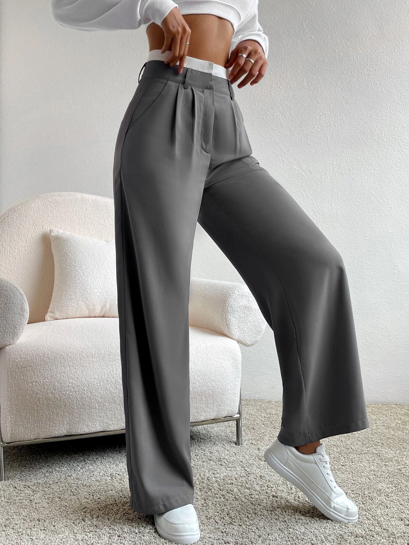 Calça Feminina Pantalona Cinza com Branco