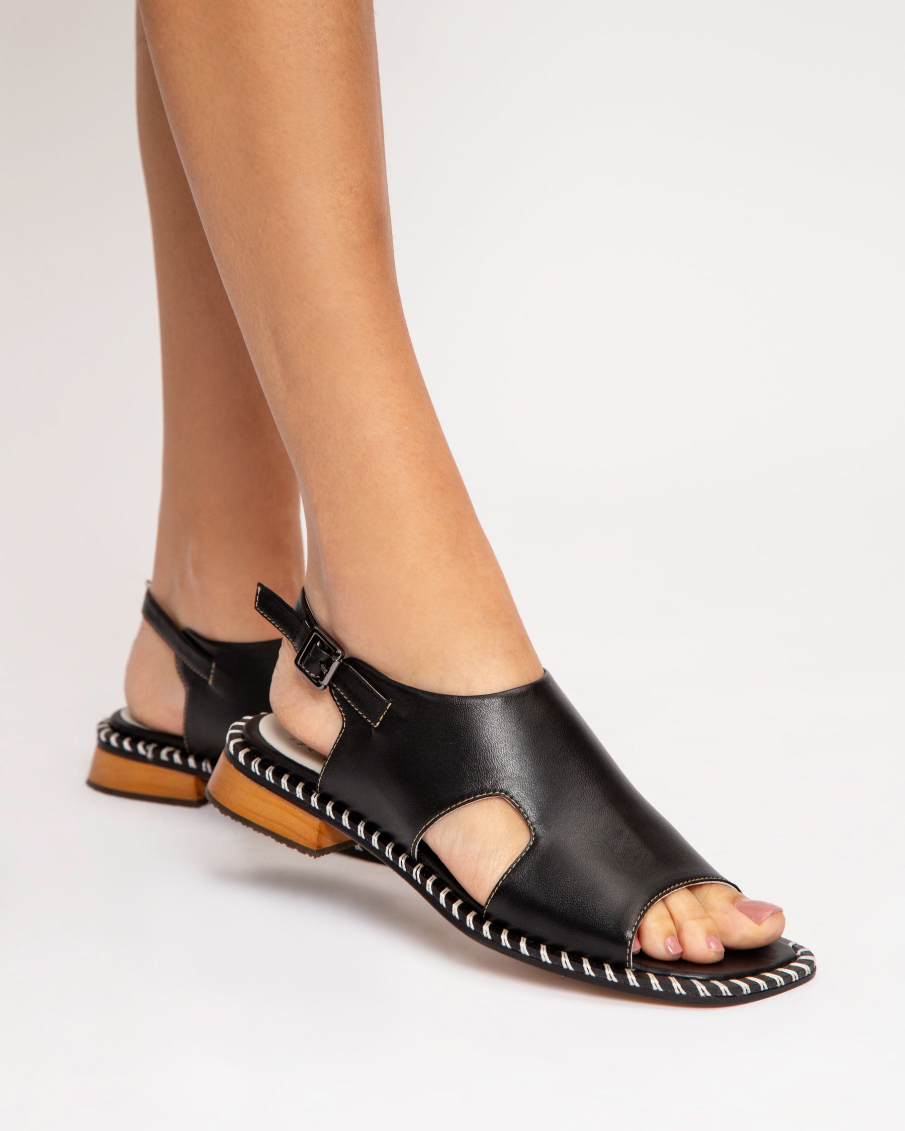 Sandália Flat Pesponto Black