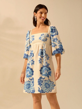 Vestido Curto Manga Bufante Modelo Tereza