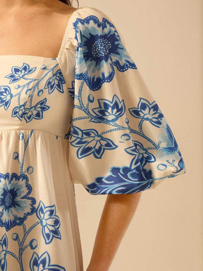 Vestido Curto Manga Bufante Modelo Tereza