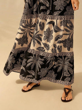 Vestido Longo Preto e Bege Estampa Tropical