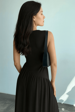 Vestido Meline Longo Cintura Franzida Minimalista Preto
