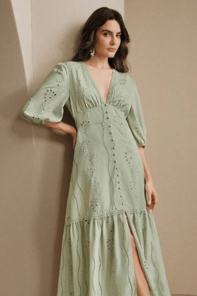 Vestido Verde Longo Com Renda Decote em V